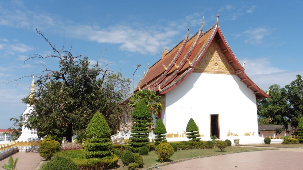 temple_a_Takhet_Laos__03.JPG